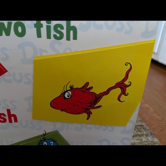 NEW Lot Of 2 Dr Seuss Gift Bags (One Fish, Etc) - Picture 8 of 9